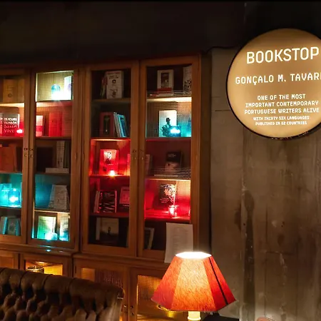 Zero Box ゲストハウス ポルト