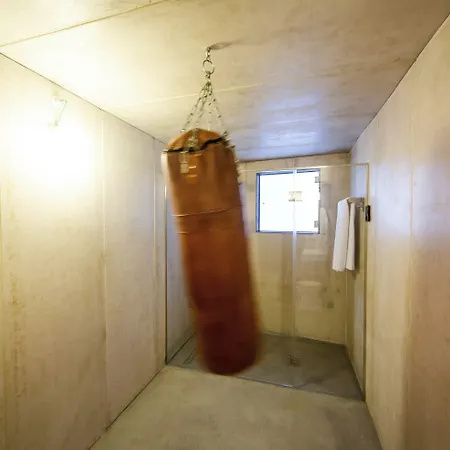 Zero Box Gasthof Porto