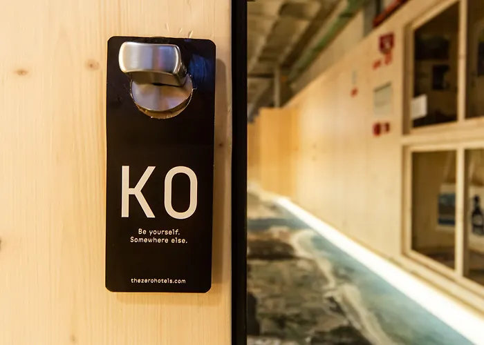 Zero Box 3* بورتو