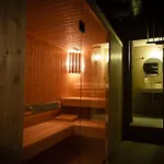Zero Box Gasthof Porto