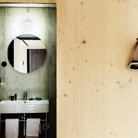 Zero Box Hotel Porto
