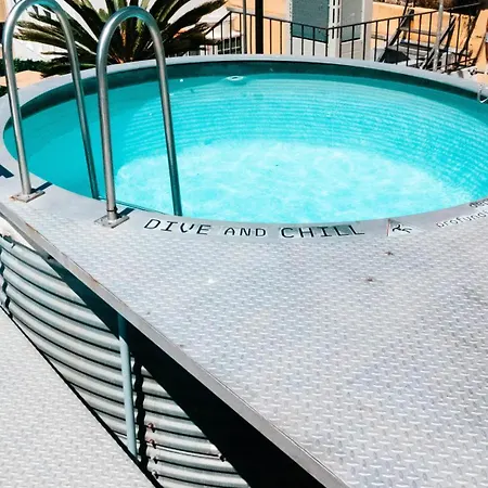 Vendégház Zero Box 3*